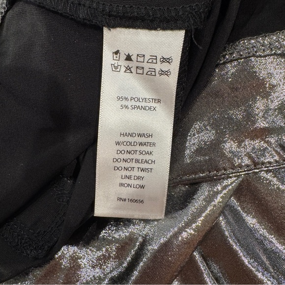 Sincerely Jules Shiny Silver Metallic Wide‎ Leg Pants - Picture 6 of 8